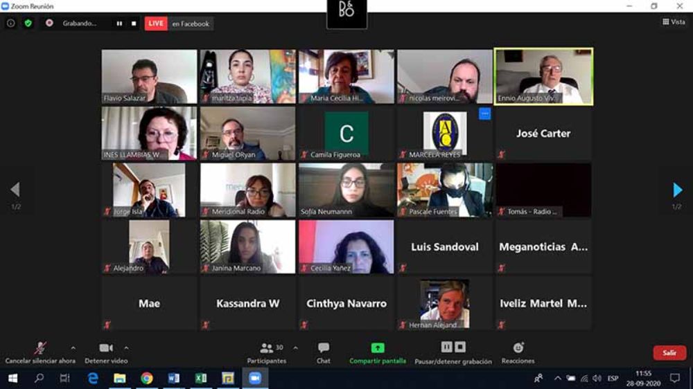 En reunión con representantes de la Academia Chilena de Ciencias, académicos detallaron los avances de estas iniciativas.