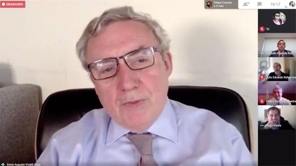 El Rector Vivaldi recordó su paso por el Liceo Enrique Molina, donde -señaló- tuvo la "posibilidad de conocer cómo era mi país".