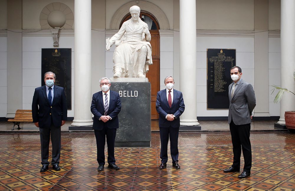 En la actividad participaron, por parte de Asilfa, Elmer Torres y Julio Jiménez. En representación de la U. de Chile, en tanto, estuvieron presentes el Rector Vivaldi y Carlos Saffie.