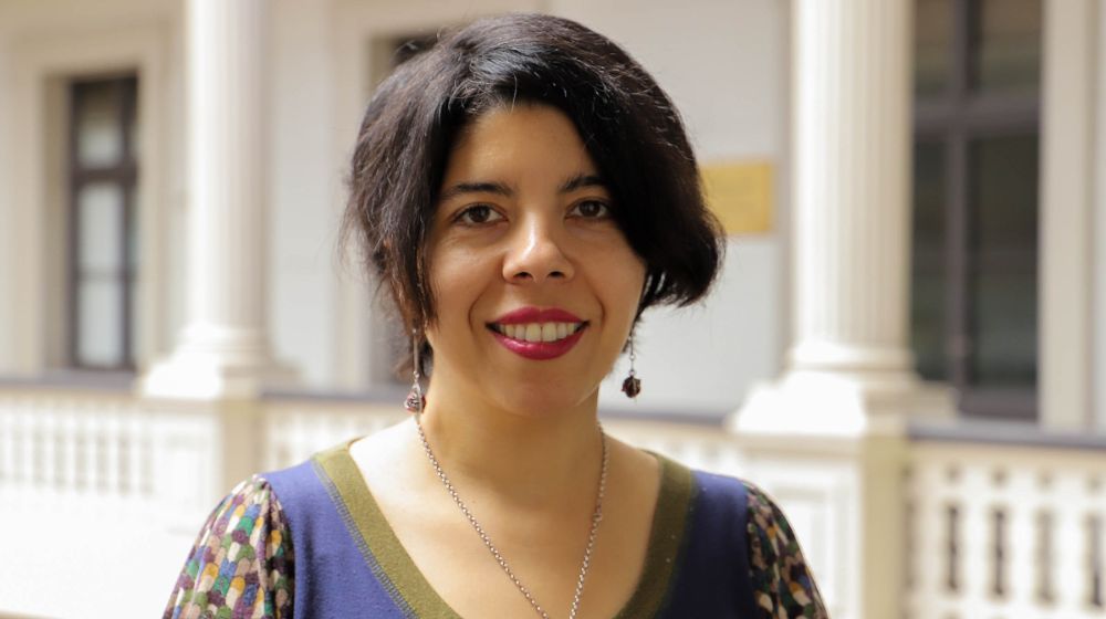 "Debemos avanzar a pensar un sistema inclusivo para todes, que camine más allá de lógicas identitarias binarias y heteronormativas", enfatiza en esta columna Margarita Bustos.