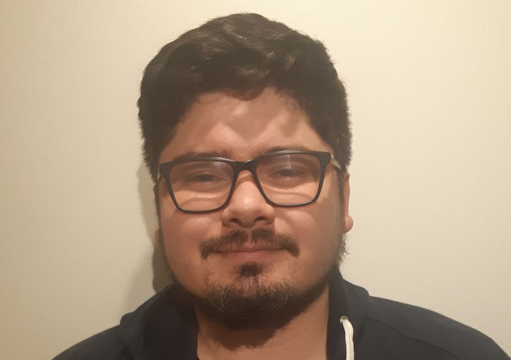 La confianza del uno a uno para poder hacer cualquier pregunta y que las y los postulantes sepan que tienen en el chat a una persona a quien recurrir es lo que enfatiza como ventaja Joaquín Lamarca.