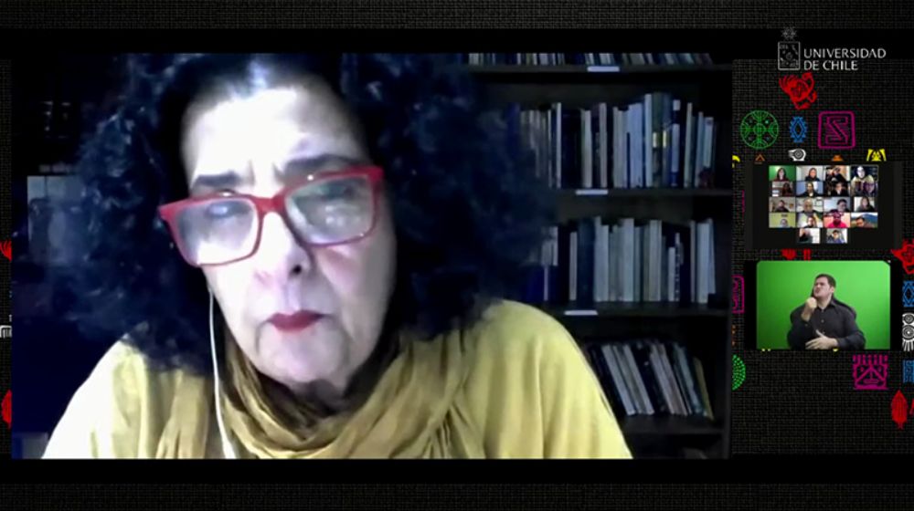 La vicerrectora de Extensión y Comunicaciones, Faride Zerán.