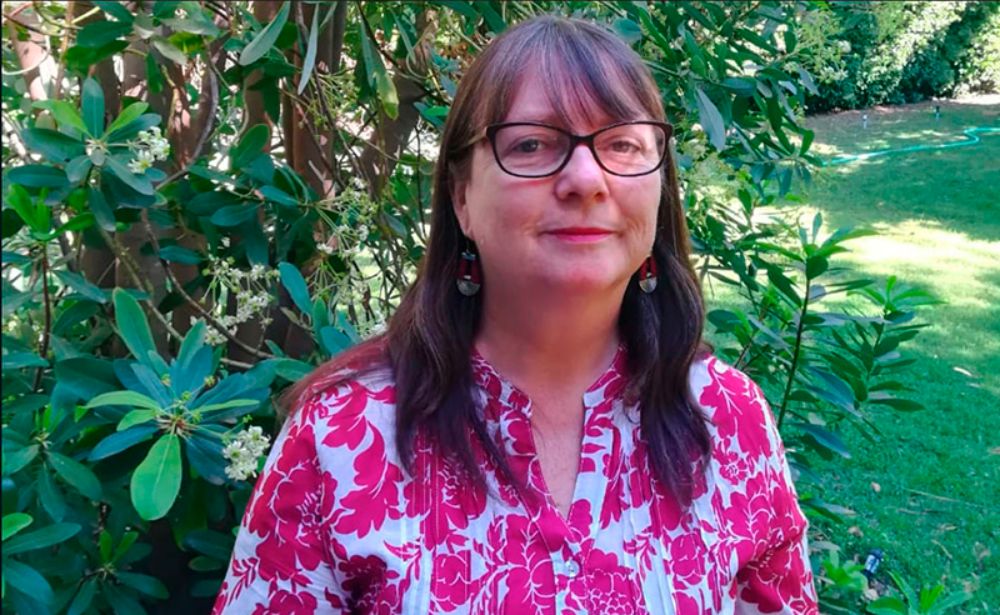 "Es muy importante es mantener la rigurosidad en las medidas de prevención individuales", afirma la viróloga Vivian Luchsinger.