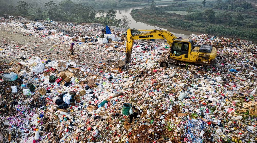 El documento propone una serie de principios, derechos, deberes y consideraciones generales en materia medioambiental para el debate constituyente.
