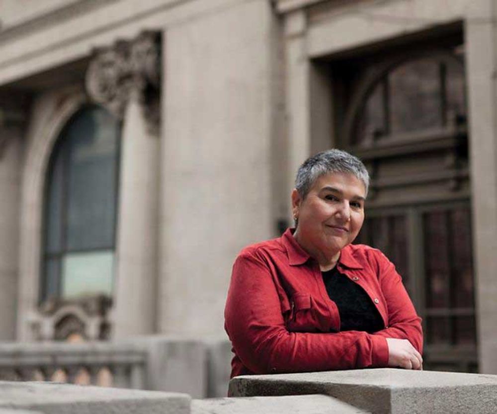 Emma de Ramón, directora del Archivo Nacional, institución que resguarda la memoria del país y que ofreció su apoyo logístico a la Convención Constitucional.