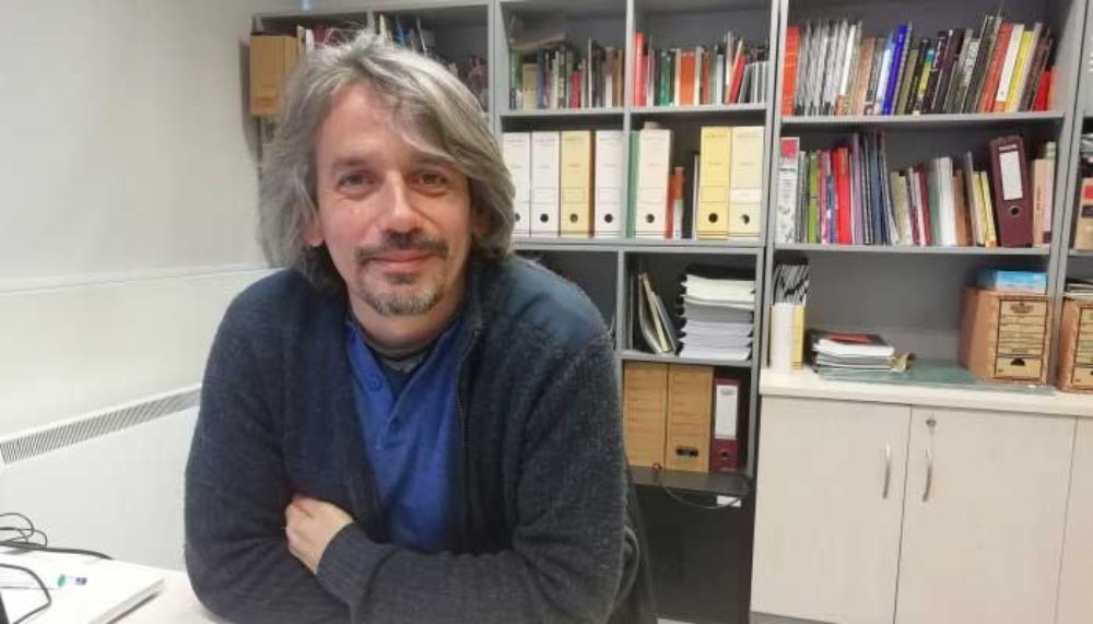 Rodrigo Sandoval, historiador UC y archivero es parte de las organizaciones de archiveros y archiveras que presentaron una propuesta técnica a la comisión de reglamentos de la CC: