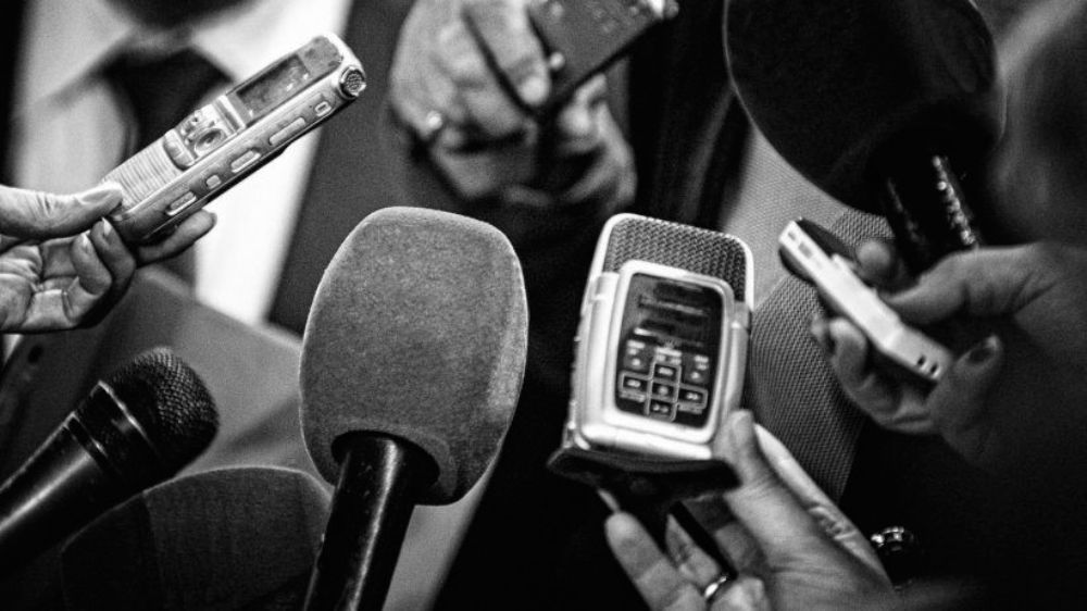 Uno de los mensajes que Cavallo le envió a los estudiantes de periodismo de nuestro plantel fue que leyeran mucho, escribieran, y sobre todo salieran a la calle a reportear.