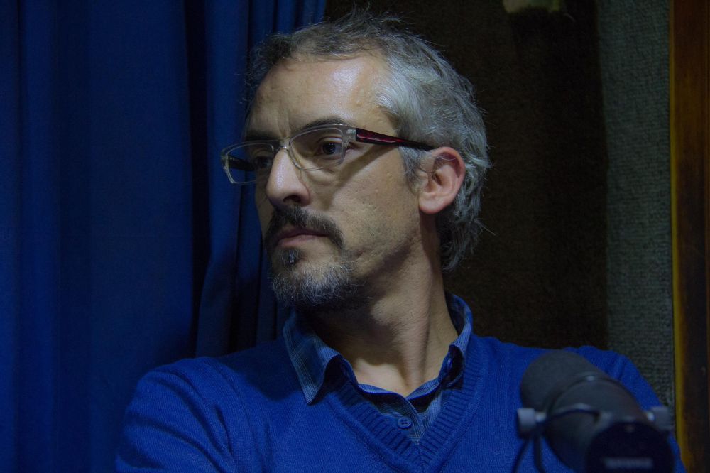 Luis Eduardo Thayer, es sociólogo e integrante de la Cátedra de Racismos y Migraciones Contemporáneas.