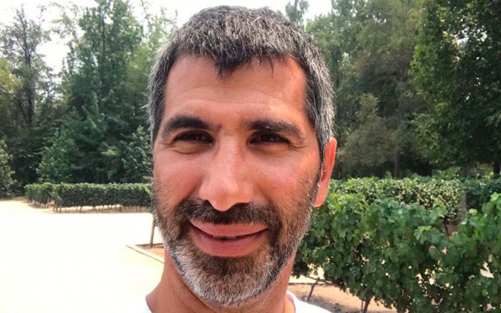 "El desierto florido es un ciclo natural, y como tal, necesitamos respetarlo y protegerlo", dice el académico Manuel Paneque. 