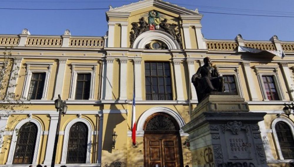 La Vicerrectoría de Asuntos Estudiantiles y Comunitarios (VAEC) se creó el 1 de octubre de 2014, agrupando a los organismos responsables del bienestar, la equidad y la integración de la comunidad.