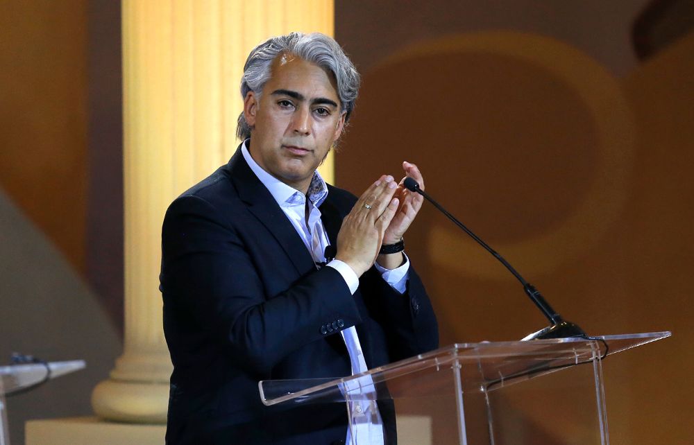 Por su parte, Enríquez-Ominami propuso elevar la inversión en ciencia y tecnología a 2 puntos del PIB, incorporar la perspectiva de género y firmar el Acuerdo de Escazú.