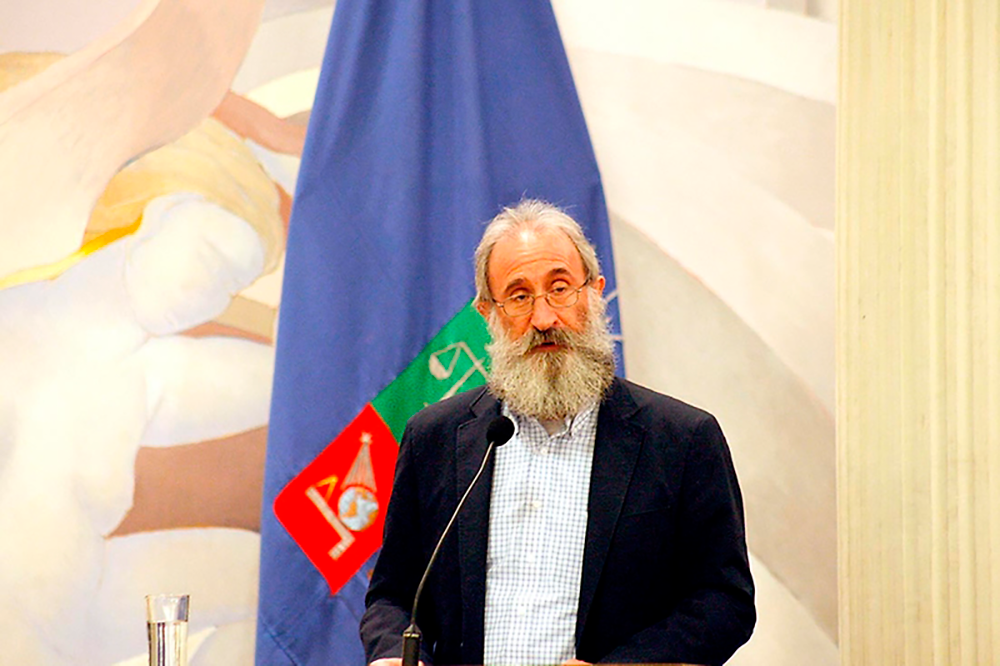 Javier Simonetti, Coordinador Académico del Programa Transdisciplinario en Medio Ambiente de la UCH (PROMA).