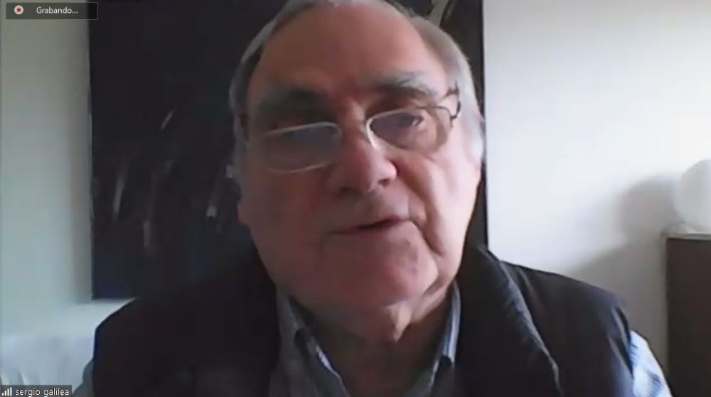 "Tenemos cada día menos nieve en la cordillera, tenemos un problema estructural de dificultad con el agua que nos va a obligar a hacer innovaciones tecnológicas muy profundas", afirmó Sergio Galilea.