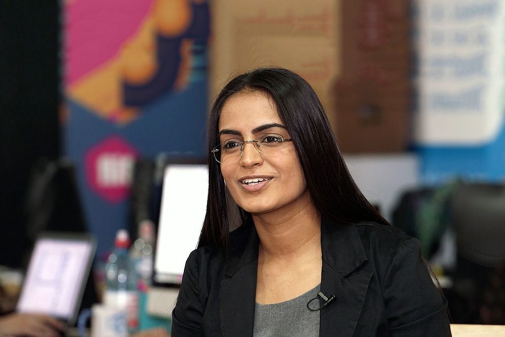 Komal Dadlani, es una bioquímica egresada de la de la Facultad de Ciencias Químicas y Farmacéuticas de la U. Chile y fundadora de Lab4U.