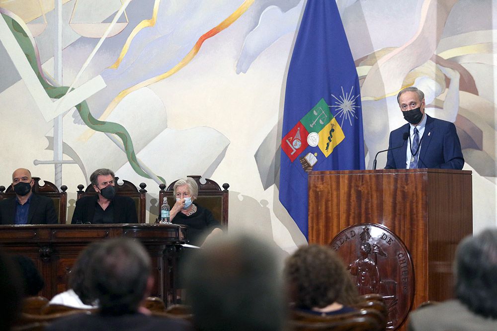 Manuel Amaya, decano de la Facultad de Arquitectura y Urbanismo.