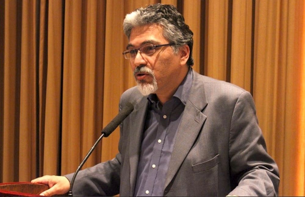 Guillermo Soto, académico Facultad de Filosofía y Humanidades y director de la Academia Chilena de la Lengua.