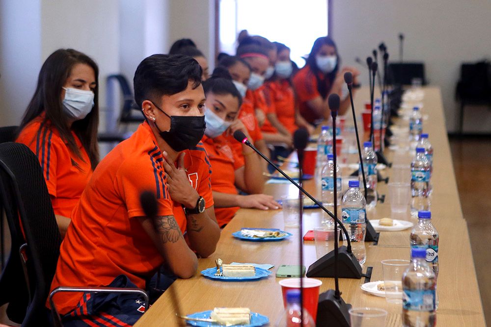 "Estoy orgullosa y contenta de poder estar en ambos mundos, como estudiante y como deportista", señaló Fernanda Pinilla.