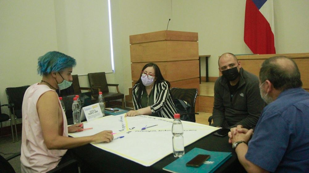 Se manera virtual como presencial, les asistentes se dividieron en grupos temáticos en los 6 niveles de discusión.