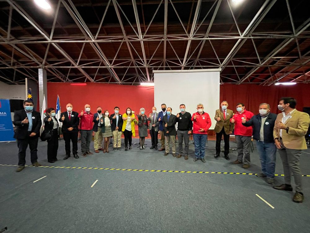 En el lanzamiento participó la Universidad, la Municipalidad de Curaco de Vélez, el SENAMA, la Cámara Chilena de la Construcción y organizaciones sociales.