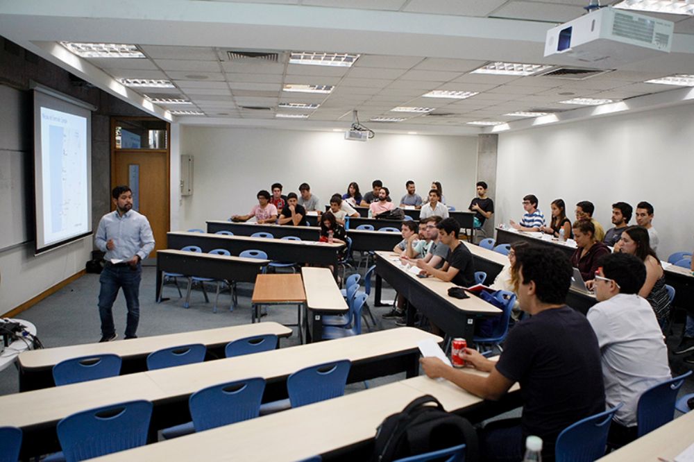 También existe el Programa de Consejería y Orientación Estudiantil, que acompaña al estudiantado en las diferentes etapas de su ciclo formativo.