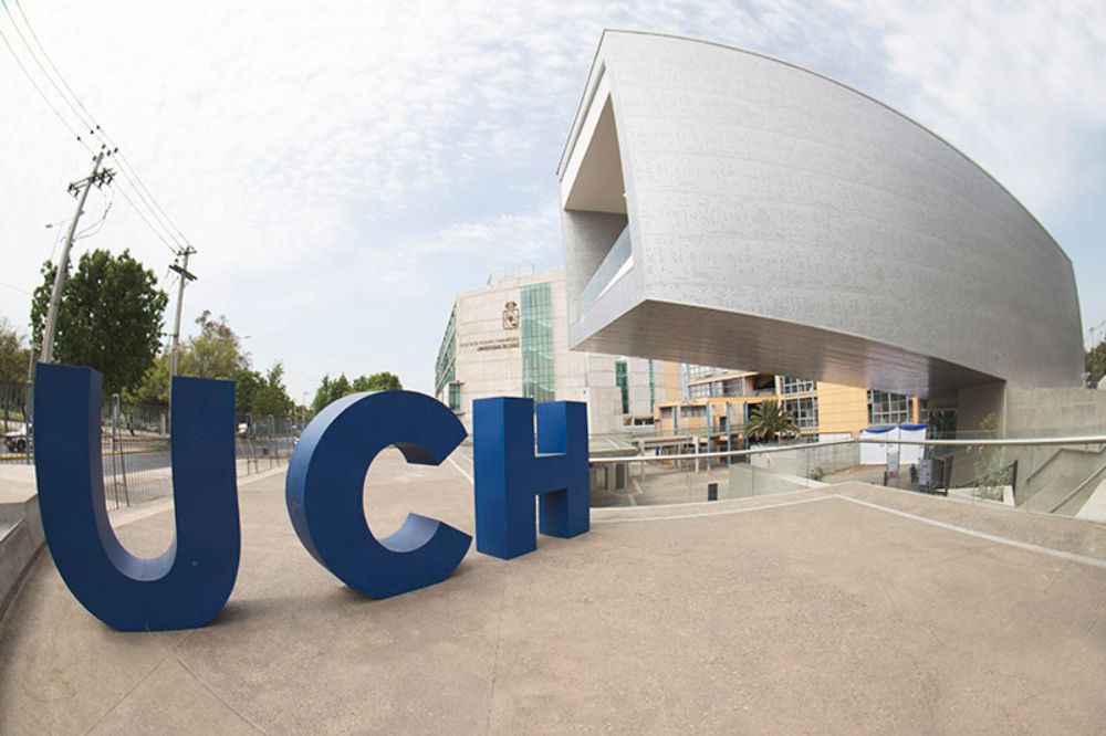 La Universidad convocó a 7.036 estudiantes a matricularse en este 2022, con un incremento de postulantes por cupo, de un 2,93 el 2021 a un 3,30 el 2022.