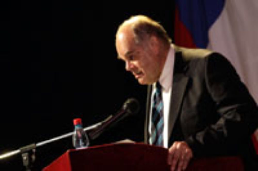 "El arte es un ungüento milagroso que sana heridas y calma nuestros miedos", fueron las palabras del Prorrector (S) Allende.