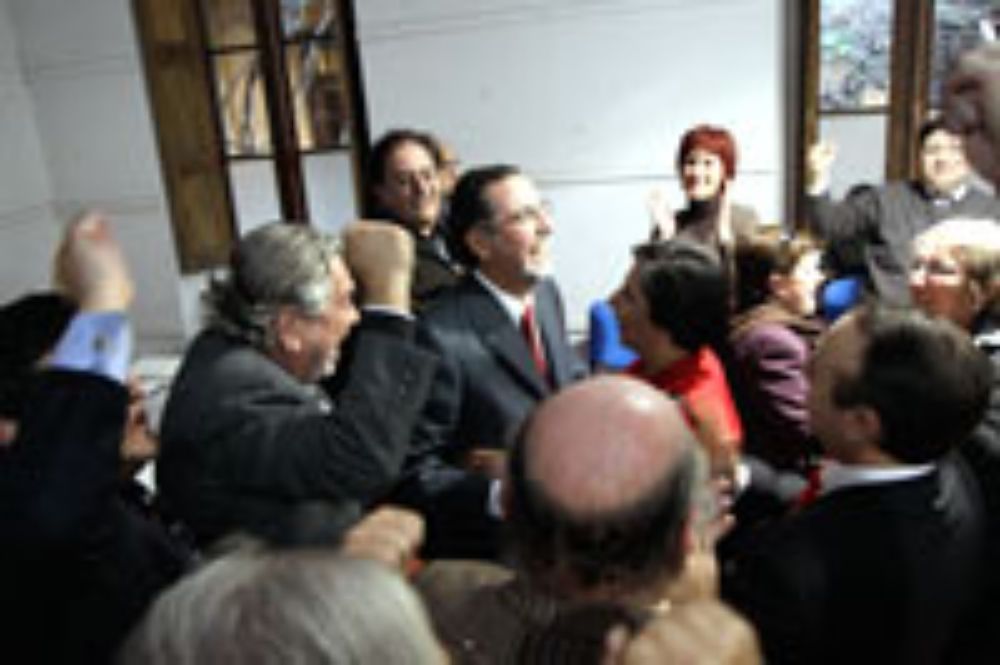 Con un 52,78% el Rector Víctor Pérez Vera fue reelegido para conducir a la Universidad de Chile durante los próximos cuatro años.