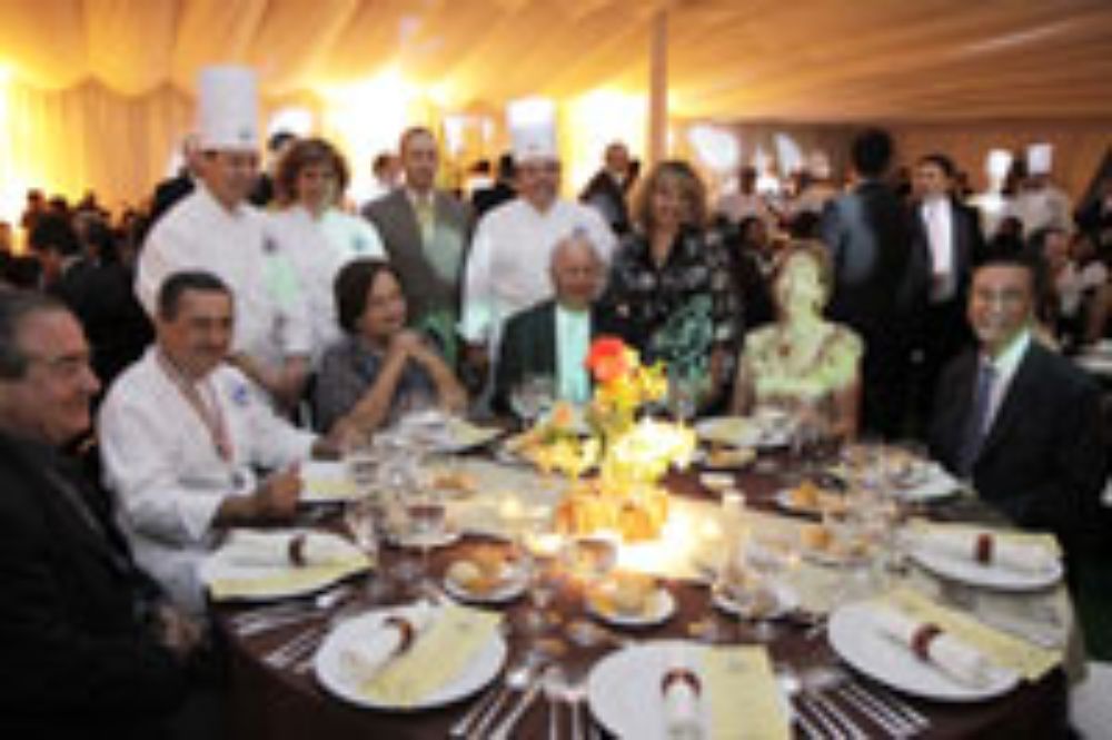 Para la ocasión, la Asociación de Chefs preparó un menú especial denominado "Cocina con Historia".