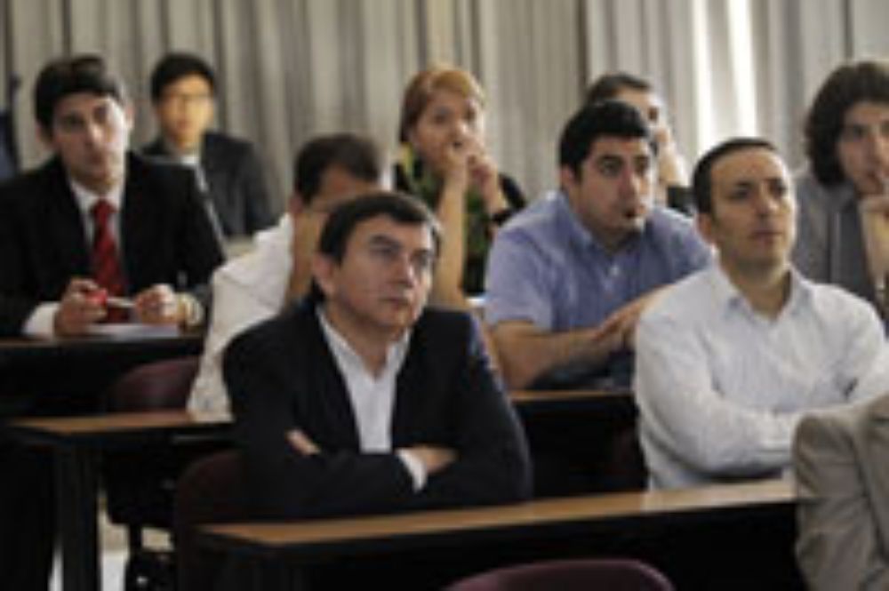 La inauguración convocó a importantes ejecutivos de empresas del rubro.