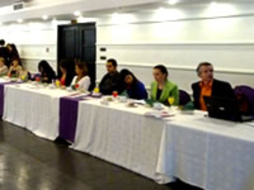 Investigadores de FACSO junto a investigadores de SENAMA con quienes se realizó la encuesta Nacional.