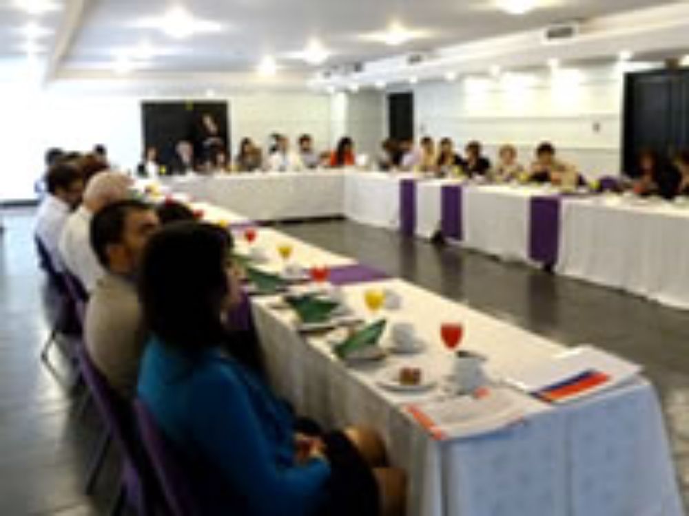 Una importante convocatoria de autoridades de Gobierno, ONGs e investigadores dedicados al tema de la vejez. 