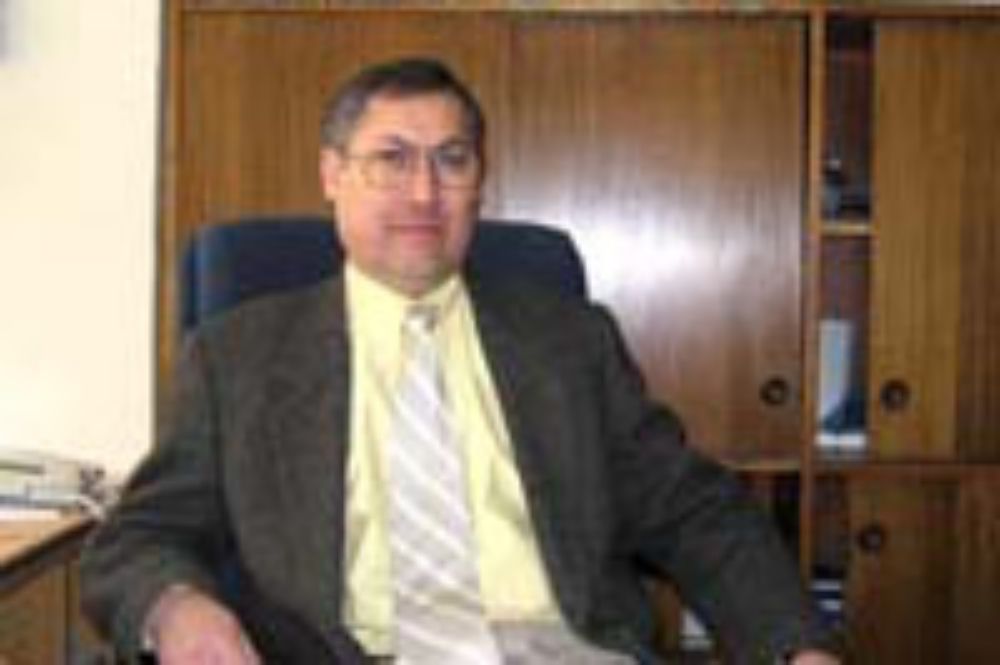  Decano de la Facultad de Ciencias, Víctor Cifuentes.