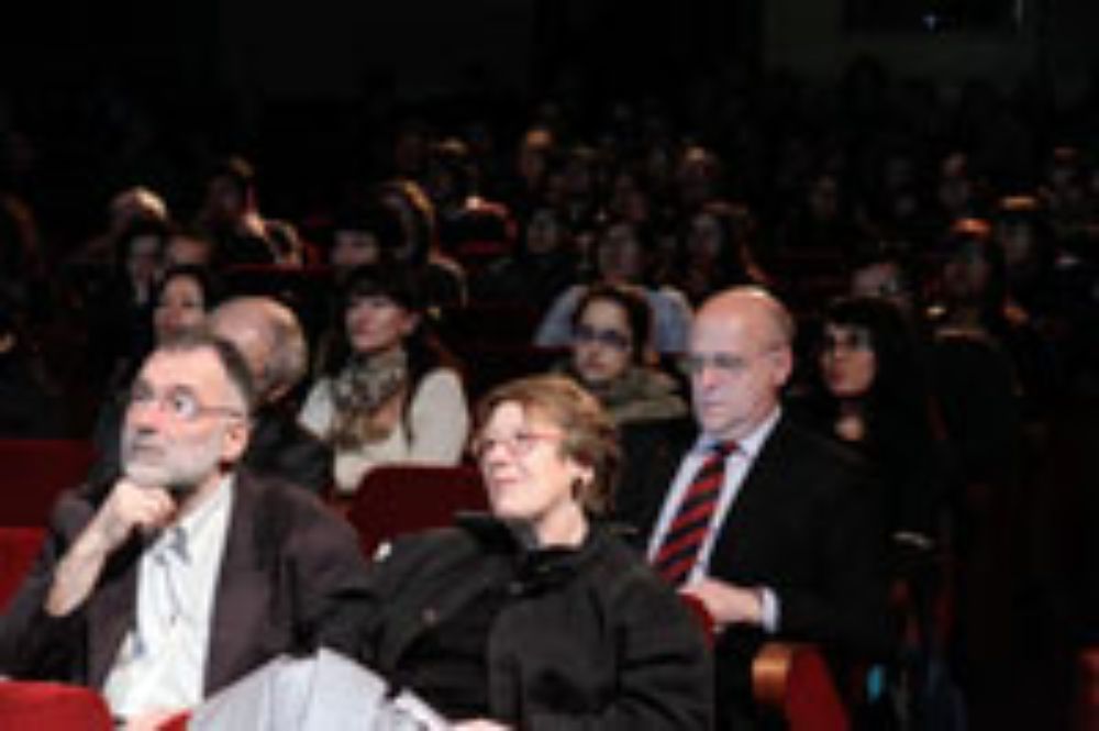 A la ceremonia de inauguración asistieron Decanos y Directores de las unidades académicas que apoyan esta iniciativa.