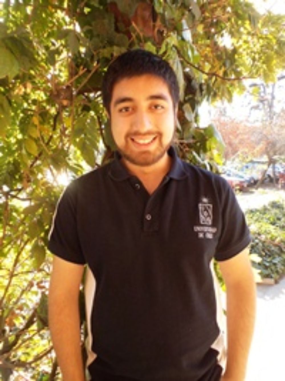  Iván Núñez pertenece a la Facultad de Medicina y postula al Senado Universitario 2012-2014.