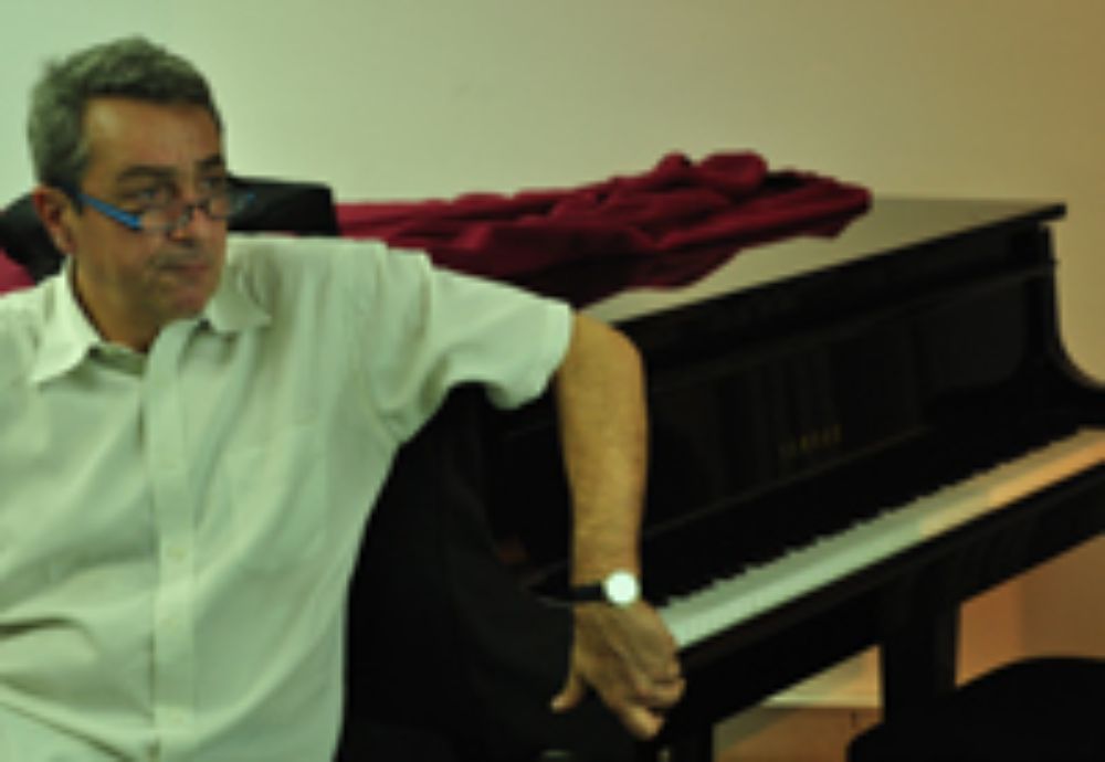 Profesor Luis Naon: "En la música contemporánea no hay nada que entender, hay que dejarse llevar"