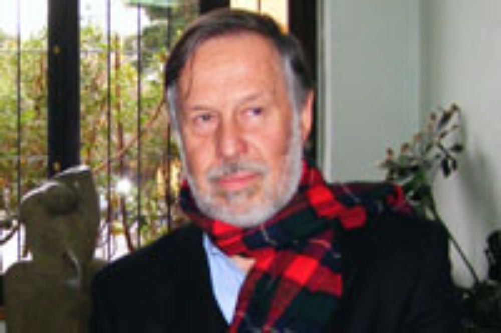 Decano de la Facultad de Arquitectura y Urbanismo, Leoopoldo Prat.