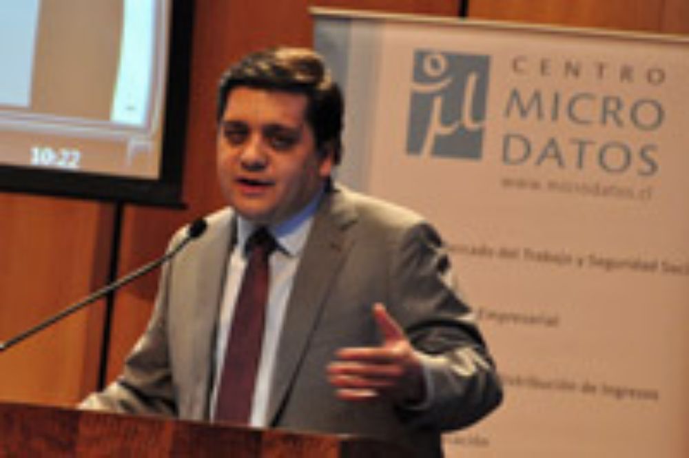 Profesor David Bravo, Director del Centro de Microdatos de la FEN