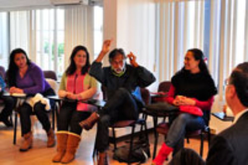 "Creo que la Universidad de Chile debería tomar el tema de los pueblos originarios con la misma importancia que le destina a otro tipo de disciplinas o saberes", dijo el Rector.