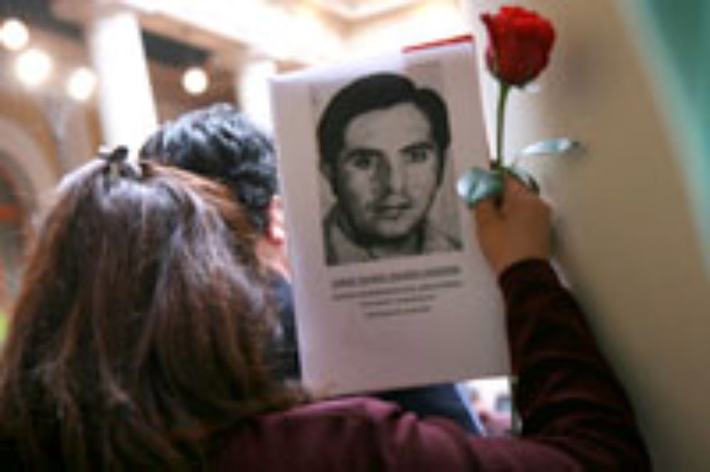 La ceremonia se siguió en todos los patios, el Salón de Honor y las afueras de la Casa Central.