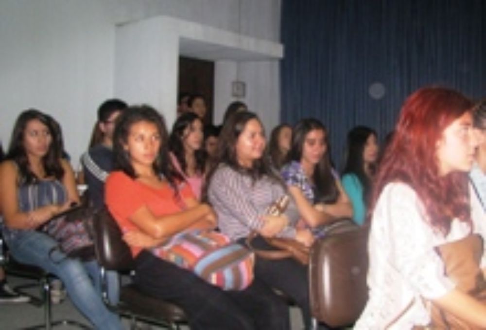 Las actividades de Bienvenida que incluyeron un almuerzo compartido fueron organizados por Bienestar Estudiantil, la Dirección de Extensión, UGAD-RED, Centro de Apoyo al Aprendizaje, Sicólogas C.S.