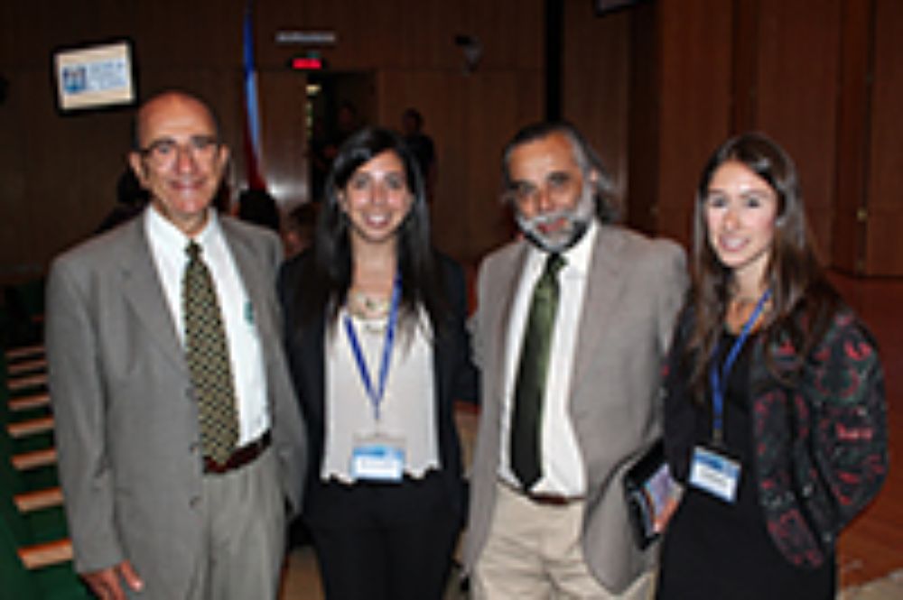 60 estudiantes provenientes de siete liceos comerciales de la Región Metropolitana, conforman la Generación 2014 de la Escuela Desarrollo de Talentos.