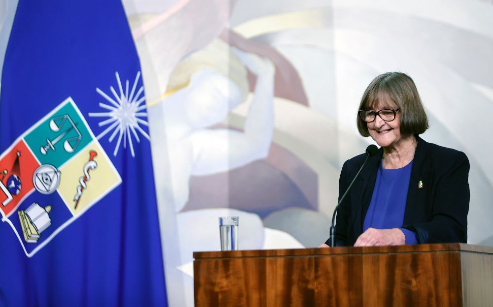 “Este es el momento para pensar en grande, entender que se debe innovar y que se requieren transformaciones importantes en la Universidad en los tiempos que vienen", argumentó la Rectora Rosa Devés. 