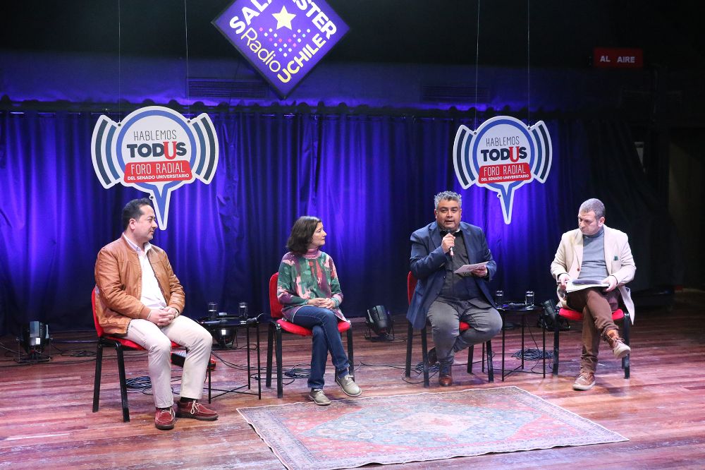 15 de julio el Senado Universitario y Radio Universidad de Chile organizaron una nueva edición del foro radial Hablemos TodUs titulada “El cuidado como responsabilidad compartida”.