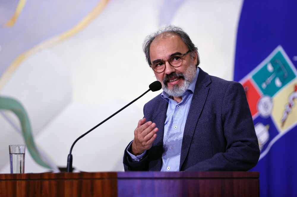 Para Marcelo Ramírez, director del Centro de Gestión de Proyectos Estratégicos de la Facultad de Gobierno de la U. de Chile, “los desafíos que se nos presentan son significativos, pero no nos cabe duda que nuestra comunidad universitaria podrá sortearlos a partir de las definiciones estratégicas que se plasmen en este instrumento y en su implementación”. 