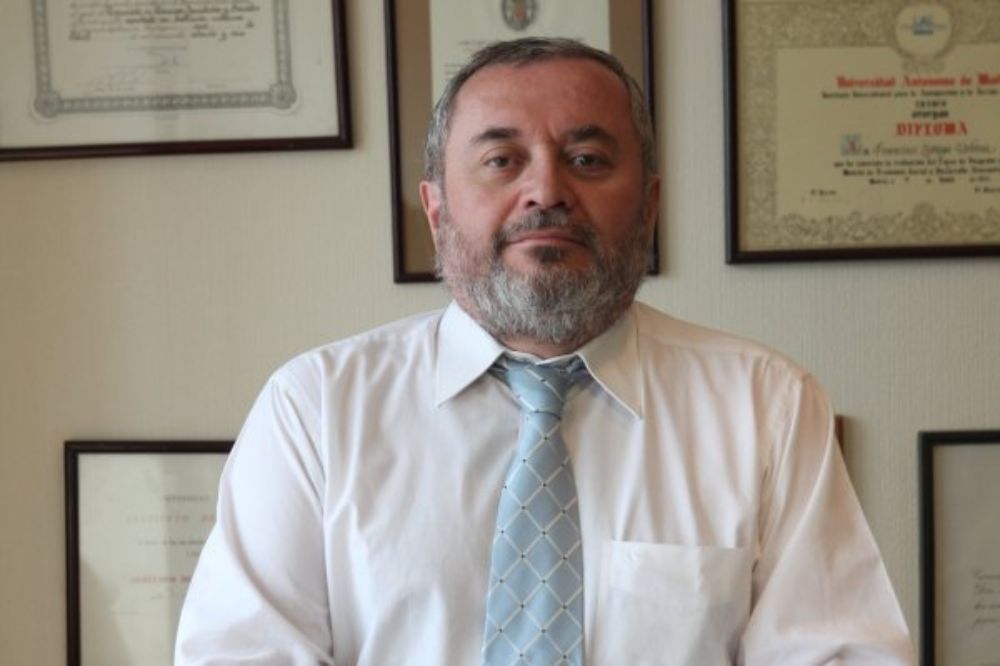 será ese uno de los factores relevantes para entender qué tan “limitado” se encontrará este proceso en su transcurso. ¿Será efectivamente la voluntad de los representantes quien encauce el proceso, o recaerá finalmente en el filtro o “censura” que puedan hacer los miembros del “comité técnico de admisibilidad”?, afirma el académico Francisco Zúñiga. 