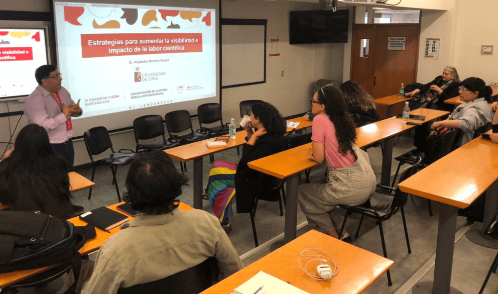 Alejandro Morales Vargas, jefe de Medios Digitales, en el panel “Comunicación de la ciencia en lo público: ecosistemas universitarios abiertos y ciudadanos”.