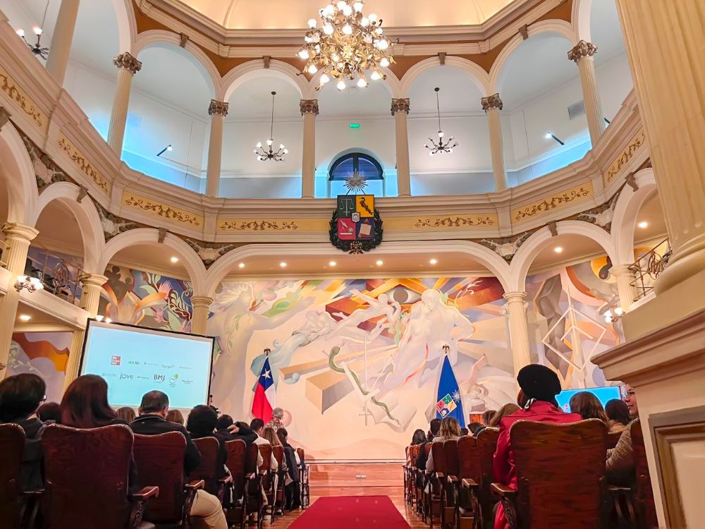 Por primera vez este Congreso se realizó en el Salón de Honor de la Casa Central de la U. de Chile.