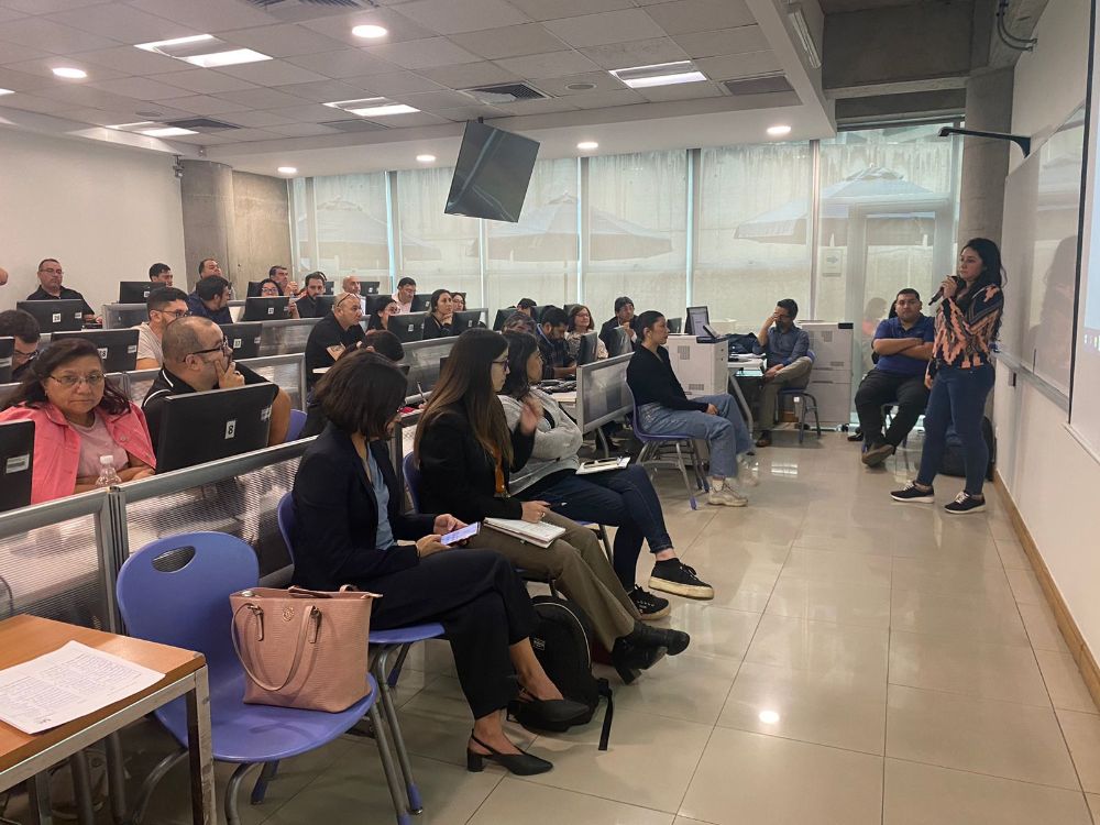 Jacqueline Salazar enseñó las funcionalidades del módulo de Compras (MM).