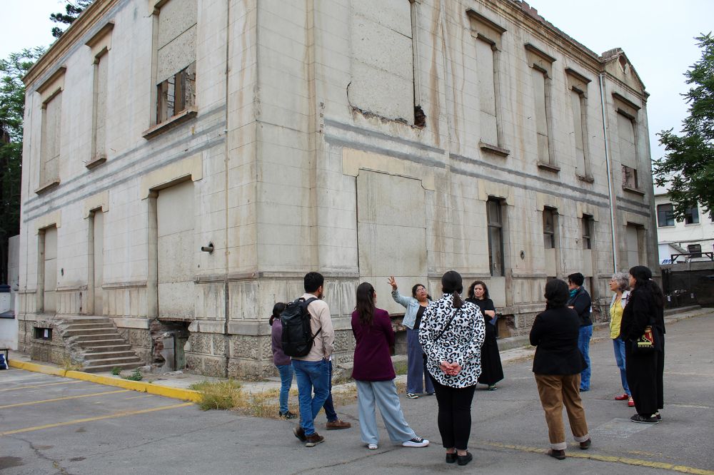 La jornada empezó con una visita a uno de los recintos operativos de la Central Nacional de Informaciones (CNI), el ex Cuartel Borgoño.