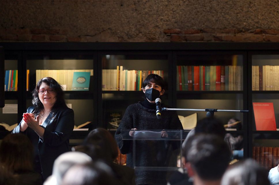 La directora del Archivo Central Andrés Bello, Alejandra Araya, se refirió al proyectó e indicó que este permite cumplir con la misión y visión de la Sala Museo Gabriela Mistral pensada en 2015